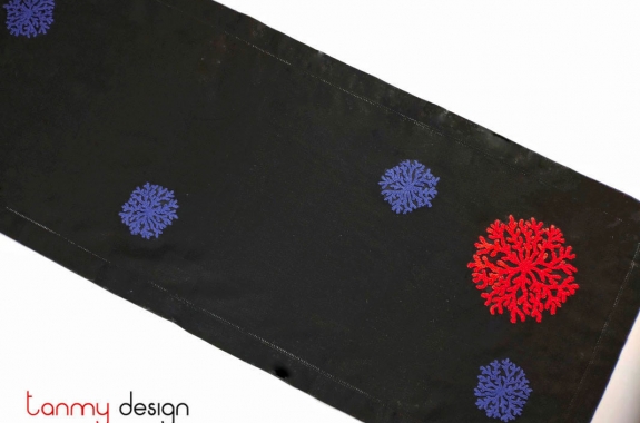 Table runner -round red & blue coral embroidery